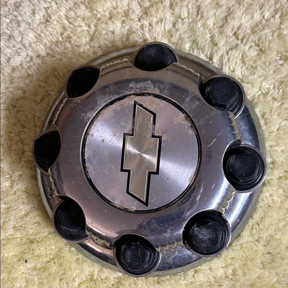 Chevy Hubcap